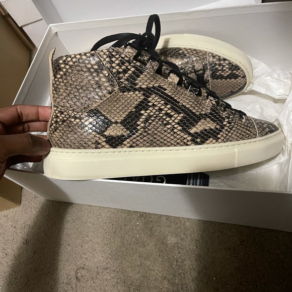 Brand new balenciaga arena python size 8 US 41 EU but this fit big so - Picture 2 of 9